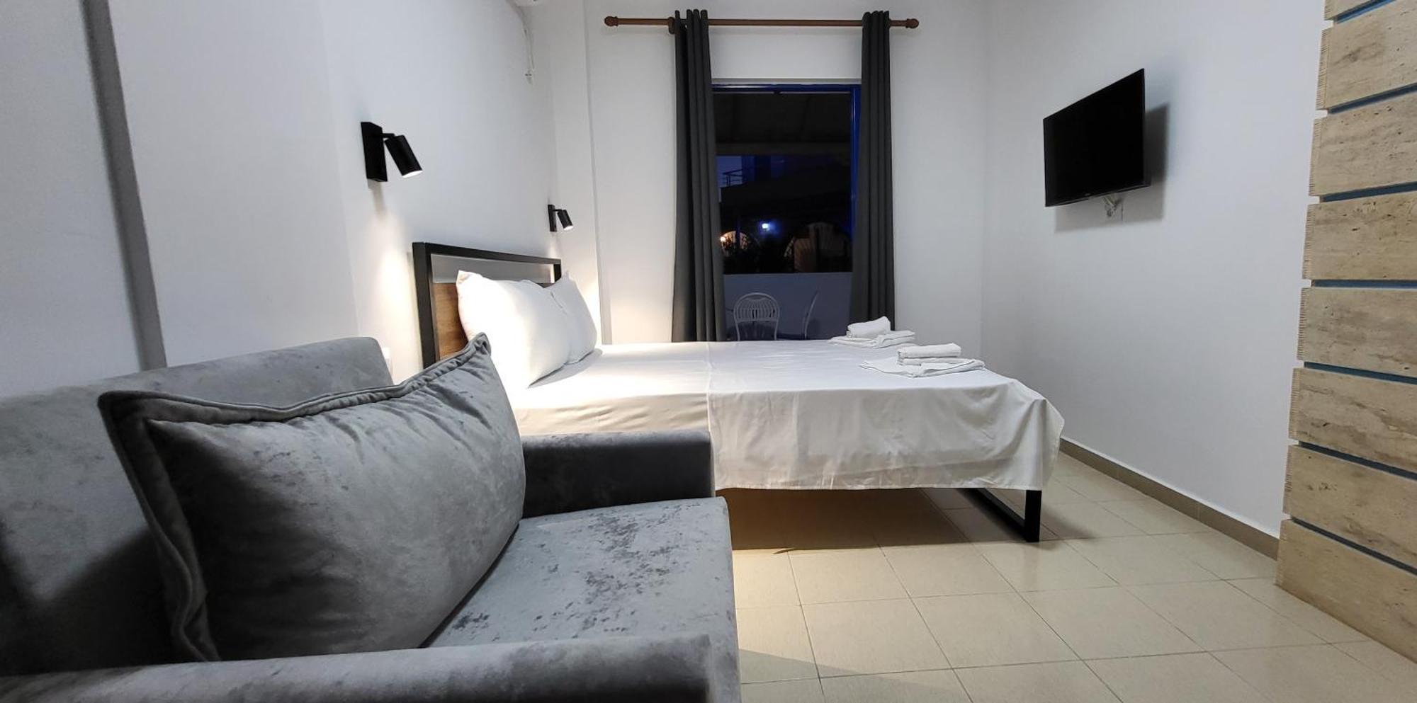 Itaka Summer Rooms Lukova Buitenkant foto