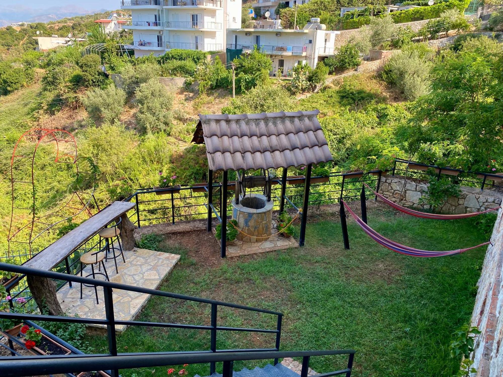 Itaka Summer Rooms Lukova Buitenkant foto