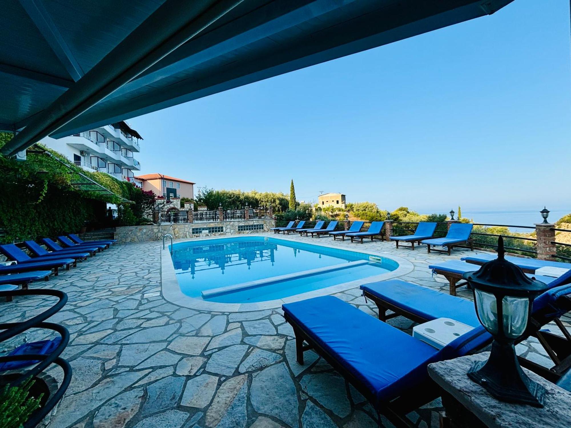 Itaka Summer Rooms Lukova Buitenkant foto